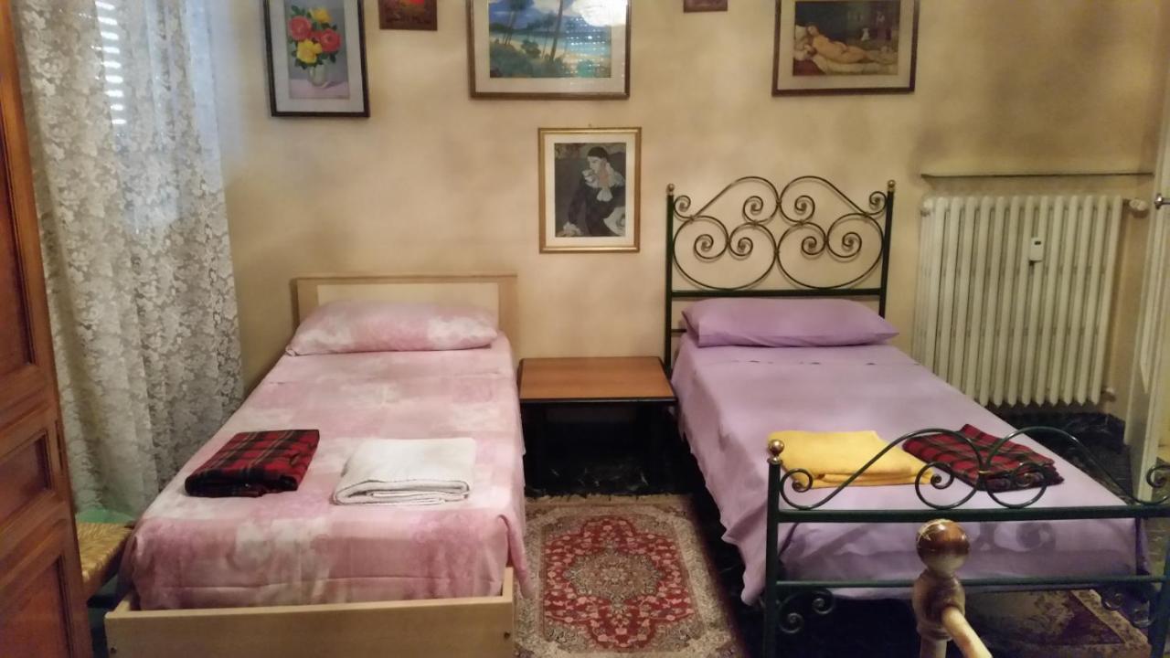 Casa Gramsci Bed & Breakfast โมดินา ภายนอก รูปภาพ