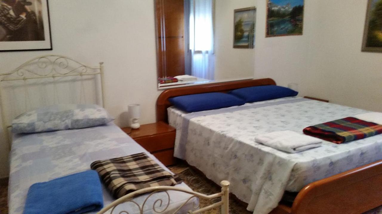 Casa Gramsci Bed & Breakfast โมดินา ภายนอก รูปภาพ