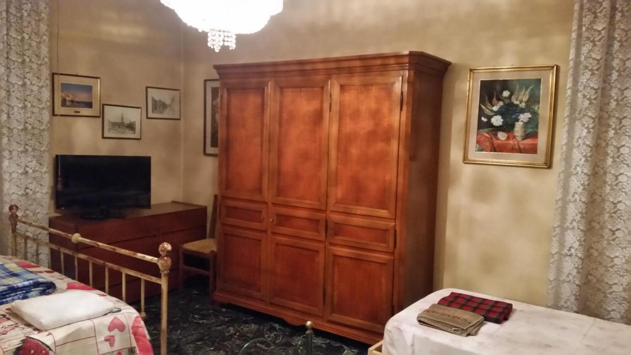 Casa Gramsci Bed & Breakfast โมดินา ภายนอก รูปภาพ