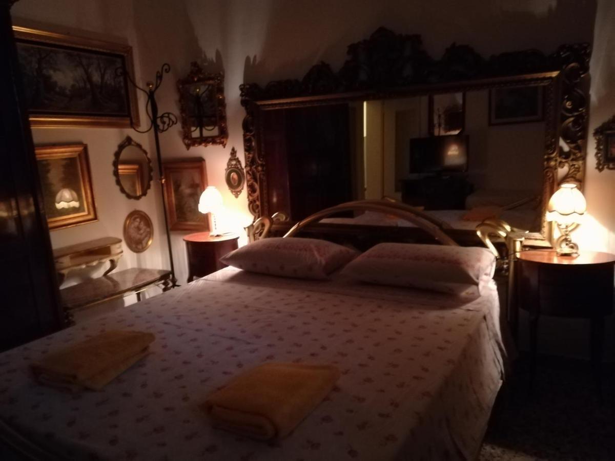 Casa Gramsci Bed & Breakfast โมดินา ภายนอก รูปภาพ