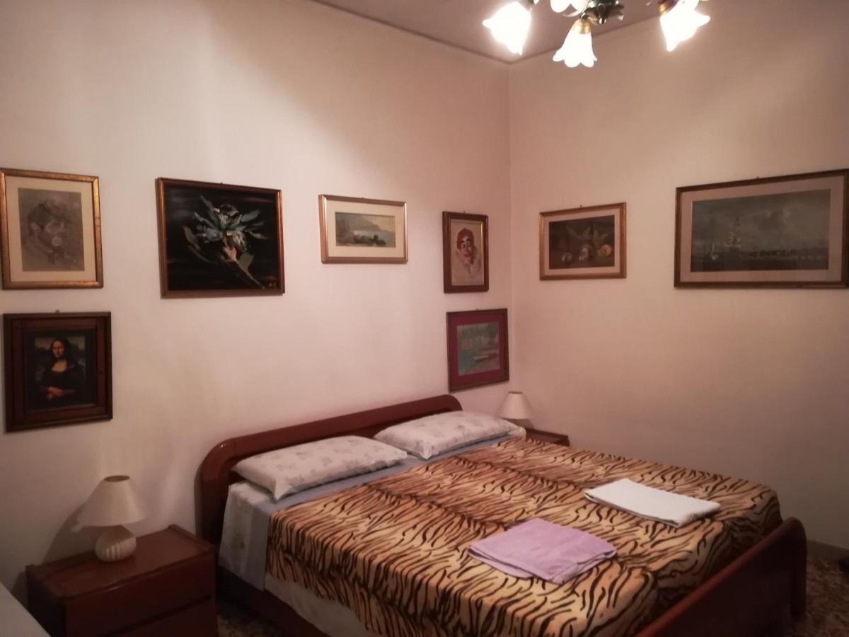 Casa Gramsci Bed & Breakfast โมดินา ภายนอก รูปภาพ