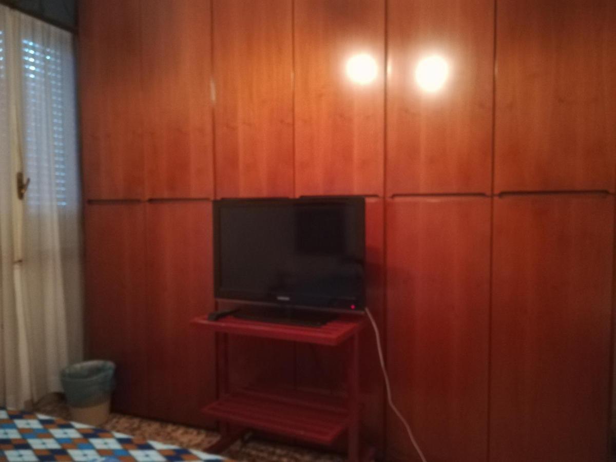 Casa Gramsci Bed & Breakfast โมดินา ภายนอก รูปภาพ